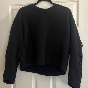 Lululemon black sweateshirt